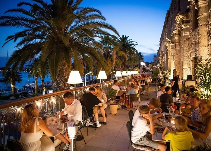 Apartman With Terrace And Garden Next To Marjan Park - 2 Free Bikes